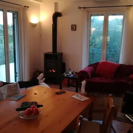 Apartman Haus Mit Pool Im Olivenhain