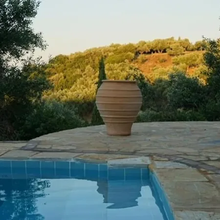 Haus Mit Pool Im Olivenhain *