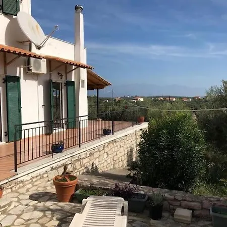 Haus Mit Pool Im Olivenhain * Koroni (Messinia)