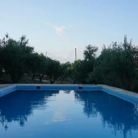 Apartment Haus Mit Pool Im Olivenhain