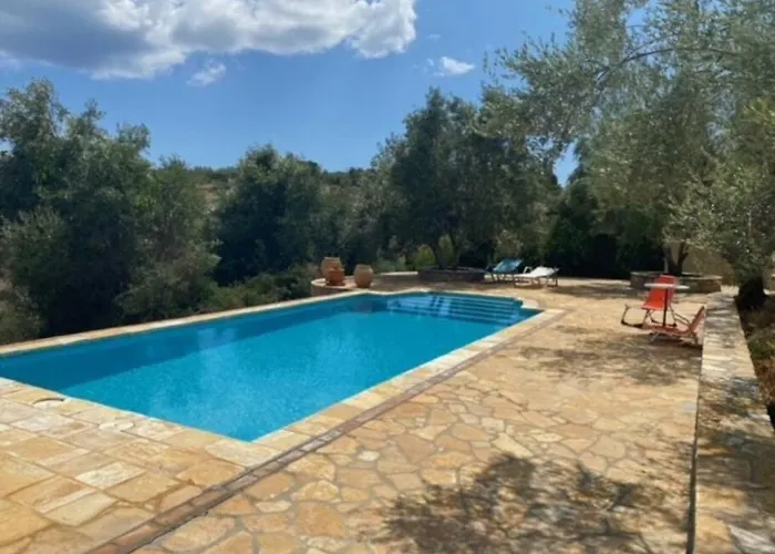Haus Mit Pool Im Olivenhain شقة