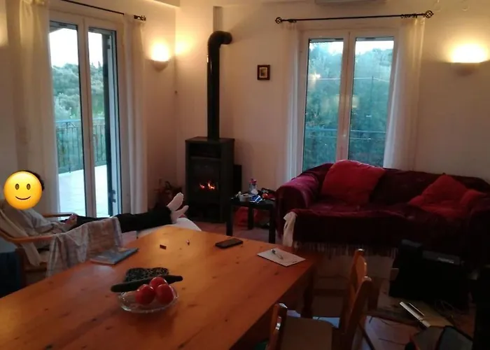 Appartement Haus Mit Pool Im Olivenhain