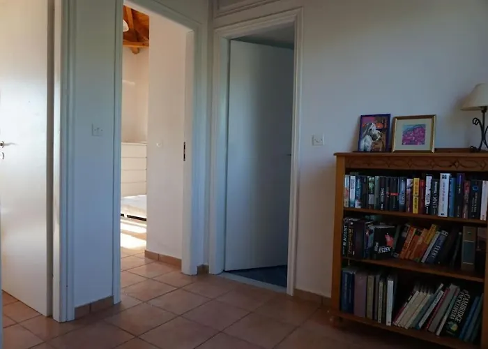 Appartement Haus Mit Pool Im Olivenhain Koróni