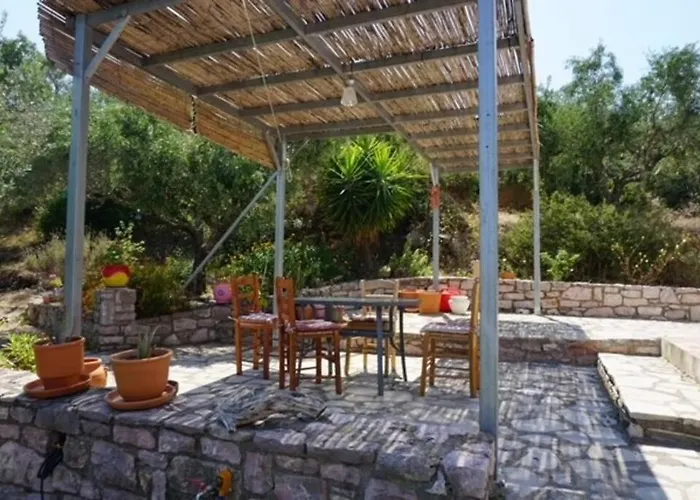 Haus Mit Pool Im Olivenhain Appartement *